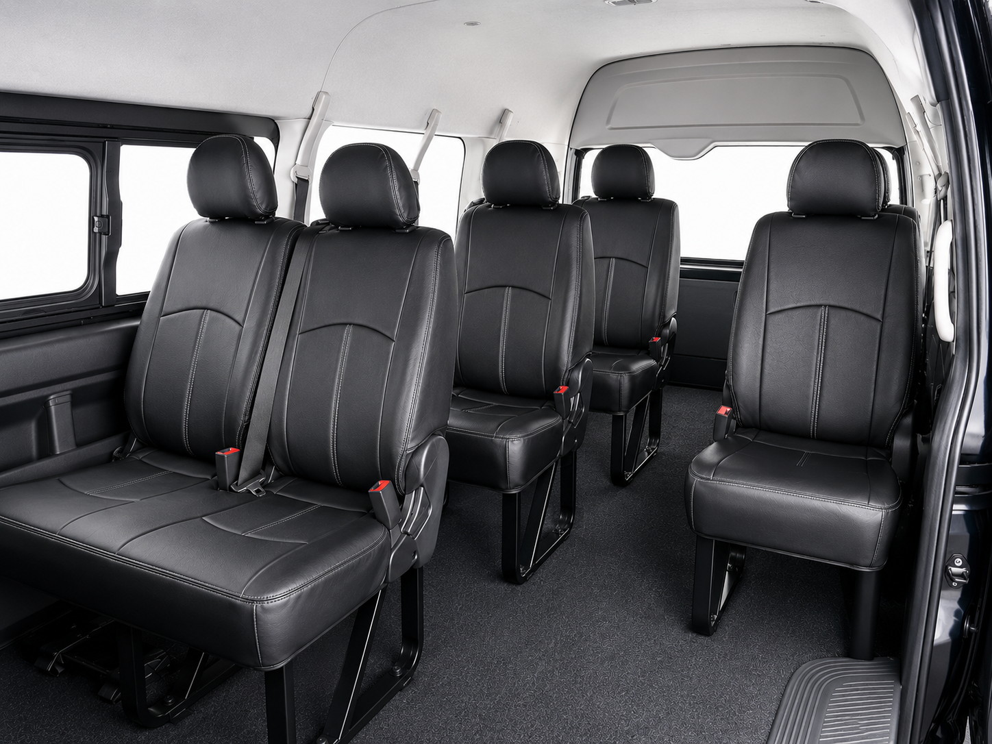 Toyota HiAce Grand Cabin seat layout